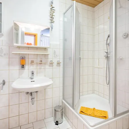Uns Luett Huus Apartamento
