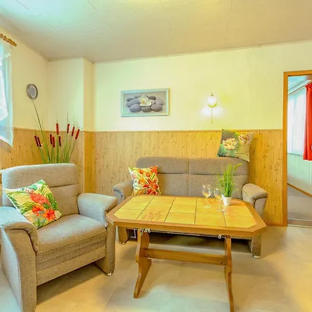 Uns Luett Huus Apartament