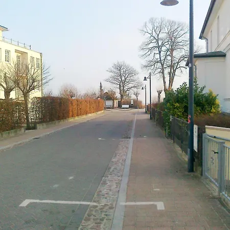 Uns Luett Huus Apartamento *